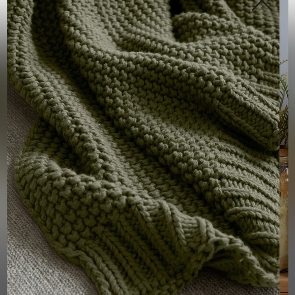 Quince Throw - Picture 3 of 6